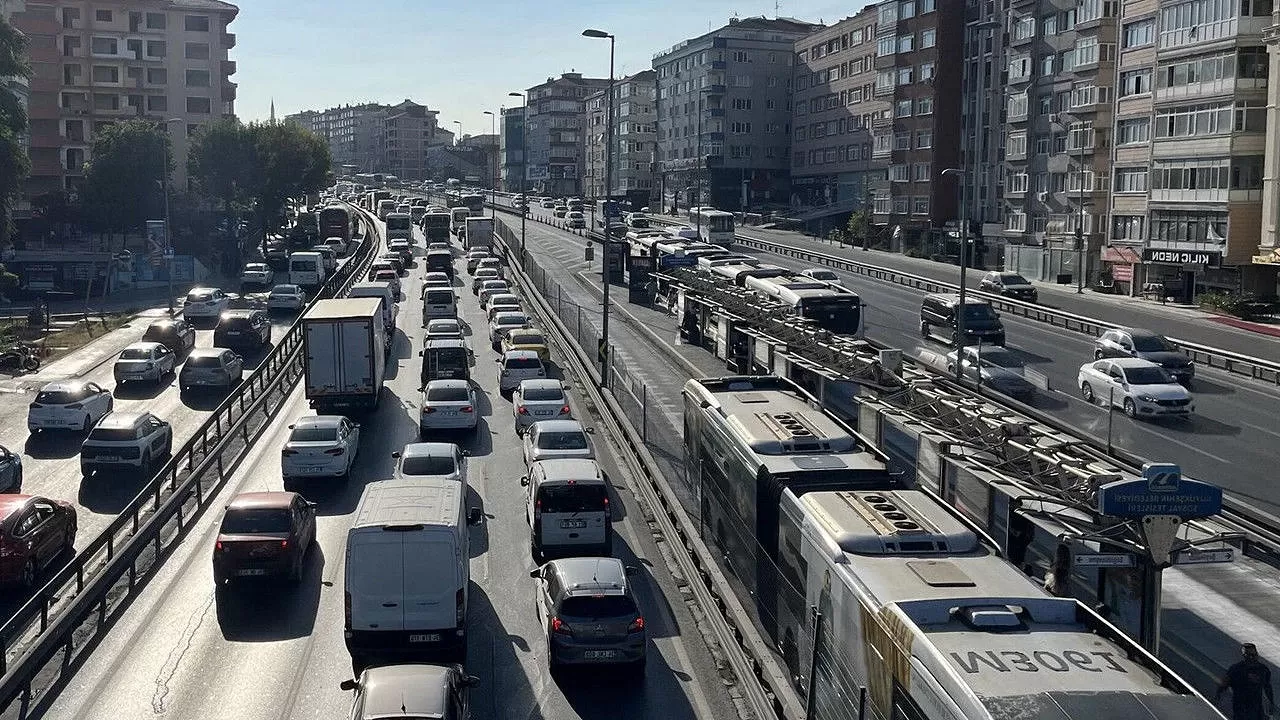 Eminönü giriş ücreti ne kadar? Eminönü ve Kadıköy'de girişler artık ücretli!