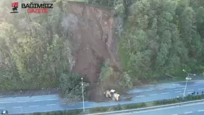 Artvin'de Heyelan Nedeniyle Yol Ulaşıma Kapandı