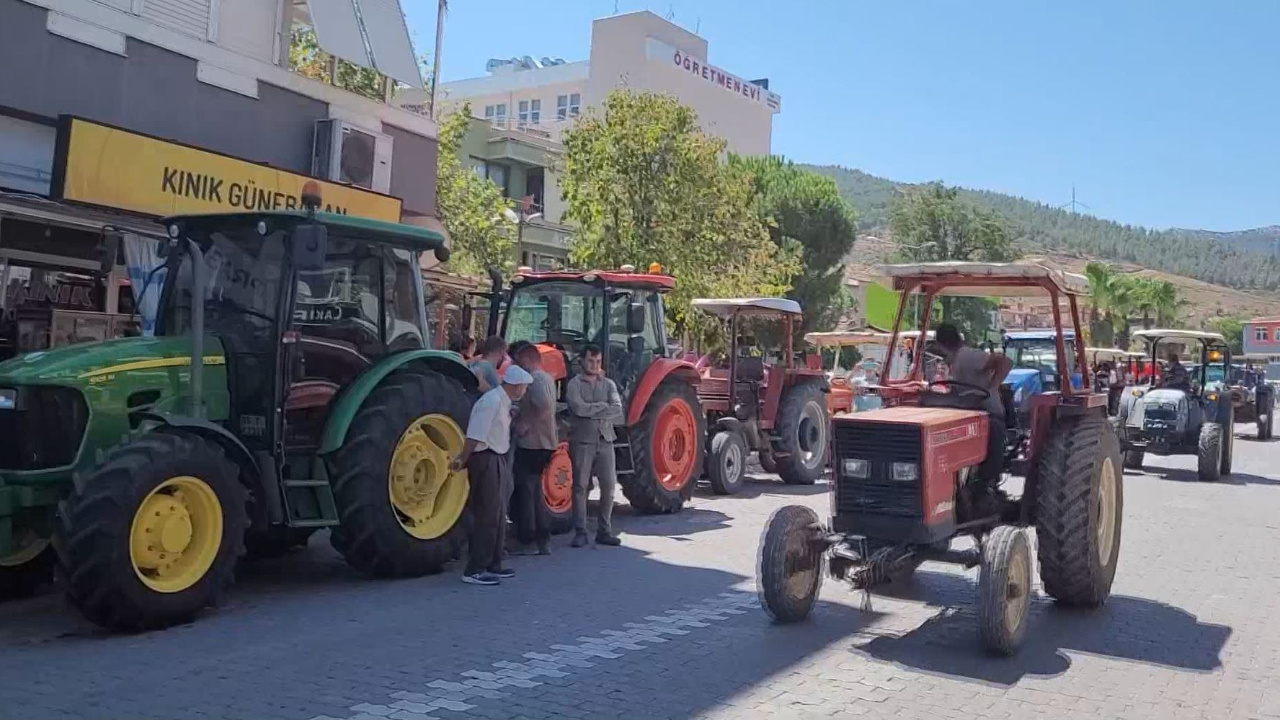 İzmir'de çiftçiler, 500 traktörle eylem düzenledi